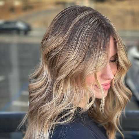 soft natural highlights make for a stunning, picture-worthy look
